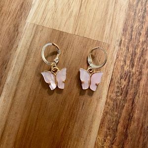 🌟HP🌟 1 LEFT! pink gold acrylic butterfly earring